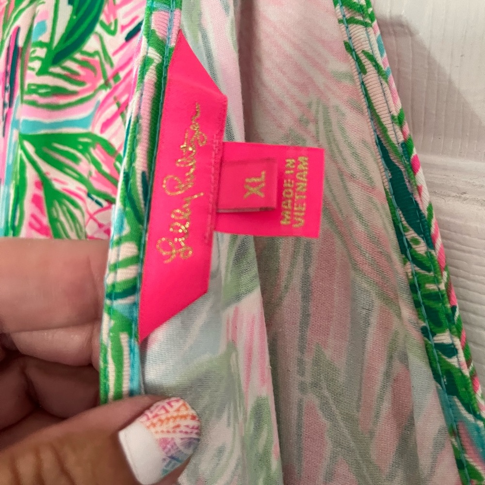 Lilly Pulitzer NEW WITHOUT TAG romper XL.  Never worn